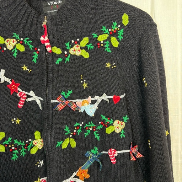 Designers Originals Studio Joy Zip Up Holiday Sweater
Size L Christmas Santa - Picture 3 of 8